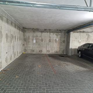 Pronájem parkovacího místa 27 m&sup2; Olomouc