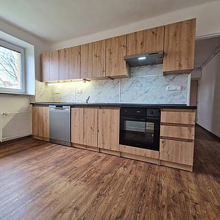 Pronájem bytu 4+1 86 m&sup2; Olomouc