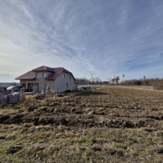 Prodej stavební parcely 5 700 m² Dolní Újezd
