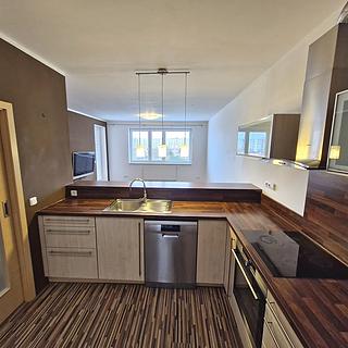 Prodej bytu 3+kk 1 900 m² Olomouc Nové Sady, Družební