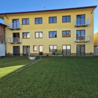 Pronájem bytu 2+kk 54 m² Stochov, Osvobození