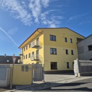 Pronájem bytu 3+kk 73 m² Stochov, Osvobození