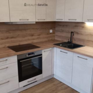 Pronájem bytu 2+kk 61 m² Hluboká nad Vltavou, Potoční