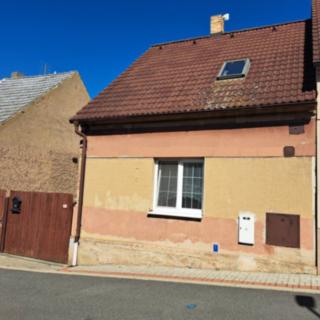 Pronájem rodinného domu 100 m² Tuchlovice