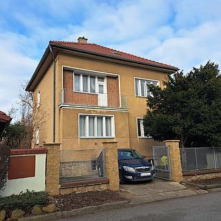 Pronájem rodinného domu 250 m&sup2; Praha