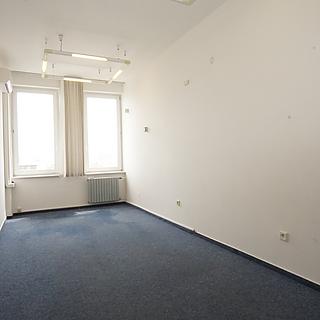 Pronájem kanceláře 24 m&sup2; Kladno