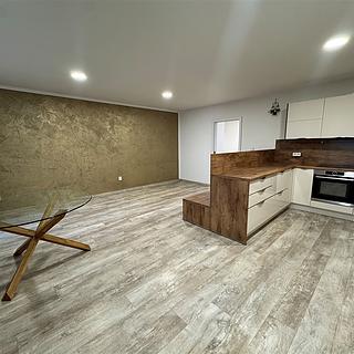 Pronájem bytu 3+kk 72 m&sup2; Praha