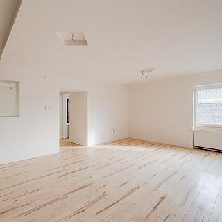 Prodej rodinného domu 220 m² Tuchlovice