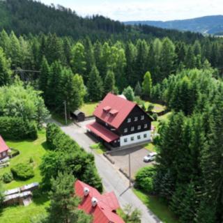 Prodej hotelu a penzionu 520 m² Lučany nad Nisou
