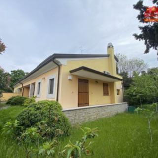 Prodej vily, 284m²