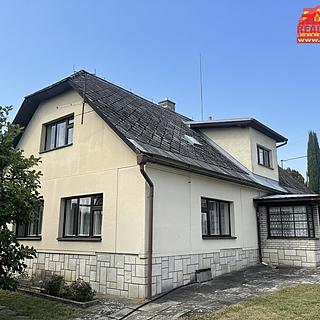 Prodej rodinného domu 280 m² Hořičky