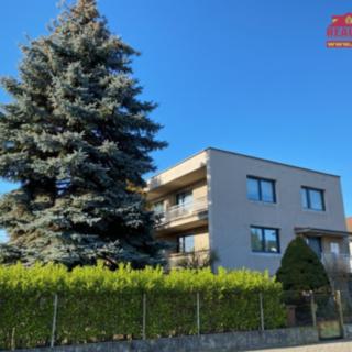 Prodej rodinného domu 260 m² Hradec Králové