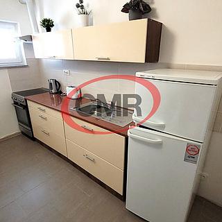 Pronájem bytu 2+1 48 m&sup2; Tuklaty