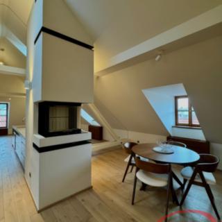 Pronájem bytu 3+1 133 m² Praha