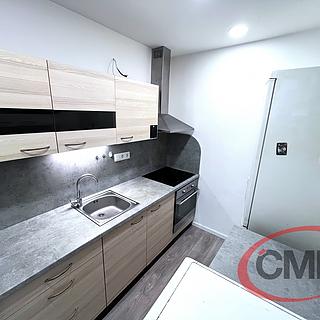 Pronájem bytu 2+kk 43 m² Praha