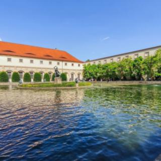Pronájem bytu 3+1 85 m² Praha Malá Strana, Sněmovní