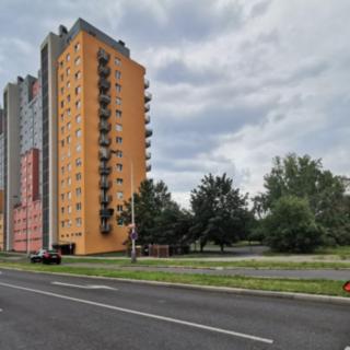 Pronájem parkovacího místa 15 m² Praha Troja, Hnězdenská