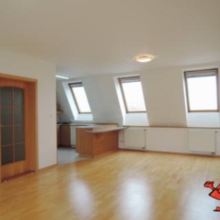Pronájem bytu 3+kk 100 m² Praha Krč, Kyjovská