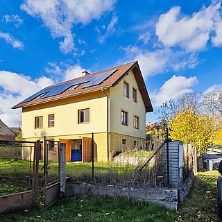 Prodej rodinného domu, 240m²