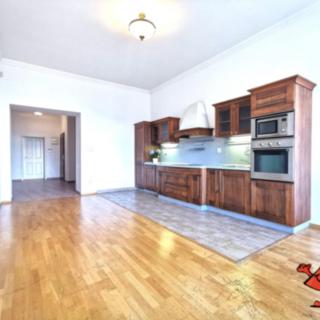 Pronájem bytu 4+kk 110 m² Praha