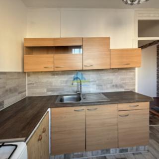 Prodej bytu 3+1 68 m² Cheb, V Zahradách