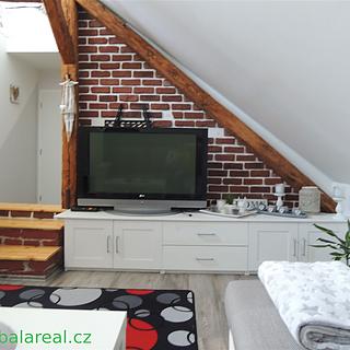 Pronájem bytu 3+kk 69 m² Rousínov Čechyně