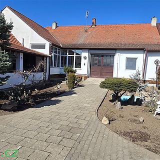 Prodej rodinného domu 210 m² Hrušky