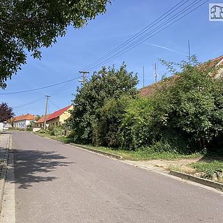 Prodej stavební parcely 3 024 m² Medlice