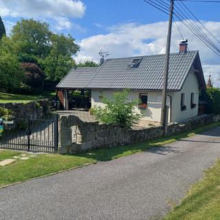 Prodej chalupy 57 m² Frýdštejn Roudný