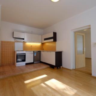 Pronájem bytu 2+kk 60 m² Liberec I-Staré Město, Údolní