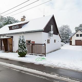 Prodej rodinného domu 250 m&sup2; Kunratice u Cvikova