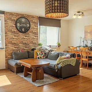 Prodej bytu 3+1 88 m² Praha Hlubočepy, Kříženeckého náměstí