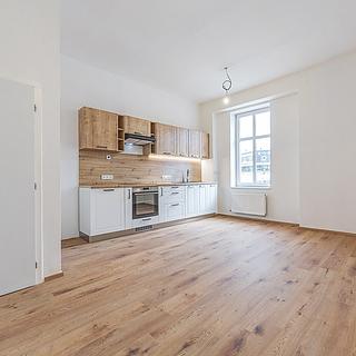 Prodej bytu 2+kk 60 m&sup2; Plzeň