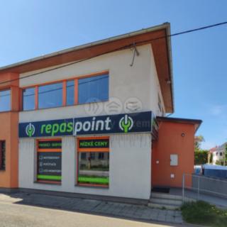 Prodej obchodu 300 m² Uherské Hradiště, Tř. Maršála Malinovského
