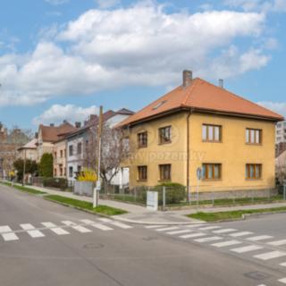 Prodej rodinného domu 200 m² Kolín III, Táboritská