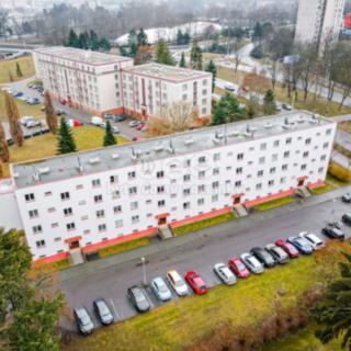 Pronájem bytu 2+1 54 m² Hradec Králové, Labská kotlina