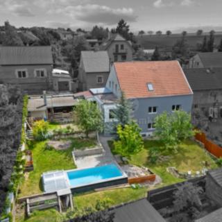 Prodej rodinného domu 240 m² Pchery