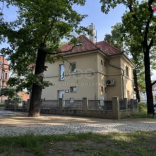 Pronájem bytu 3+1 80 m² Louny, Osvoboditelů