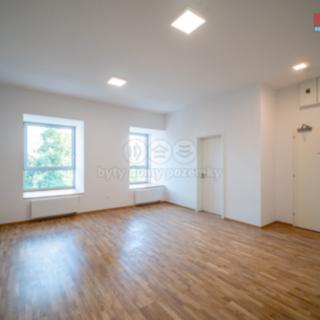 Prodej bytu 2+kk 49 m² Zlín, Lorencova