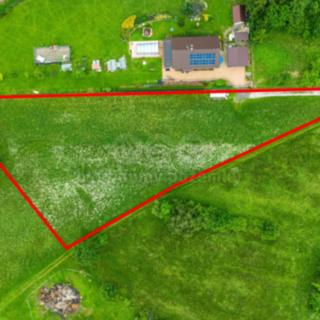 Prodej stavební parcely 4406 m² Kněžnice