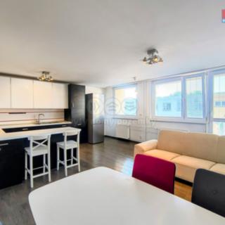 Pronájem bytu 3+kk 64 m² Slaný