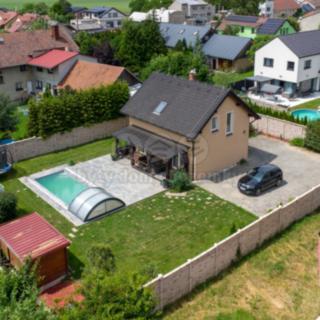 Prodej rodinného domu 100 m² Dolany