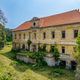 Prodej historického objektu 5 000 m² Zvoleněves
