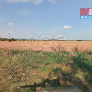 Prodej stavební parcely 9 198 m² Droužkovice