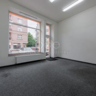 Pronájem obchodu 35 m² Karlovy Vary Drahovice, Vítězná
