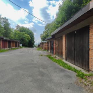 Pronájem garáže 16 m² Zlín, Lesní