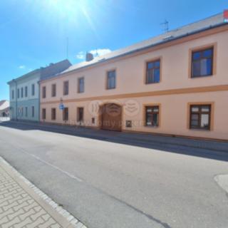 Pronájem bytu 3+1 80 m² Chlumec nad Cidlinou