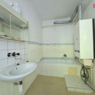 Prodej bytu 2+kk 50 m² Loket, Nádražní