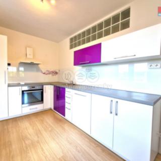 Prodej bytu 3+1 70 m² Budišov nad Budišovkou, Na Sídlišti
