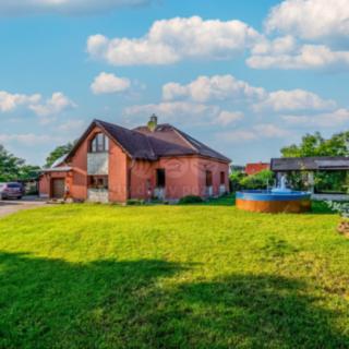 Prodej rodinného domu 214 m² Chvojenec